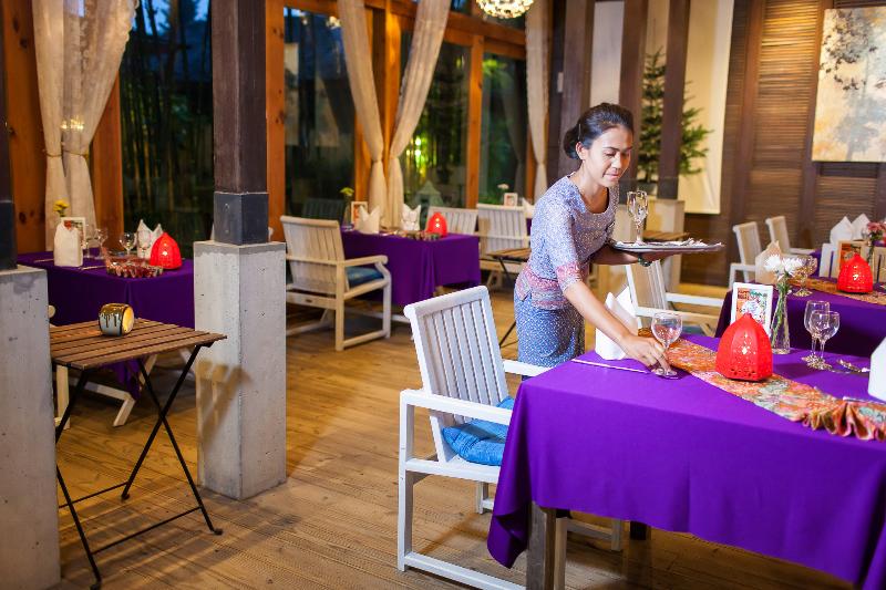 Tango Luxe Beach Villa (SHA Extra+) - Restoran