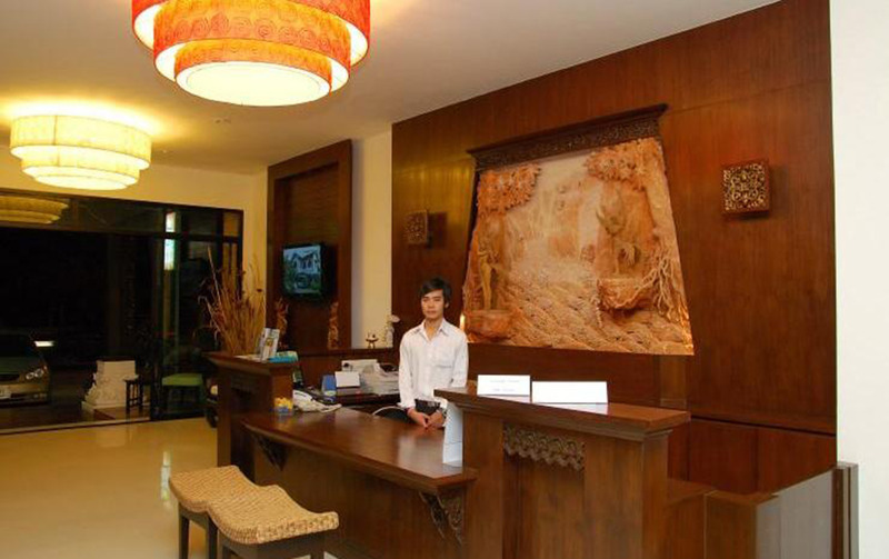 Nicha Suite Hua Hin Hotel - Lobi
