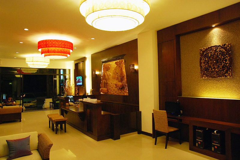 Nicha Suite Hua Hin Hotel - Lobi