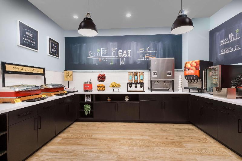 Hampton Inn Manhattan-35th St/Empire State Bldg - Restoran