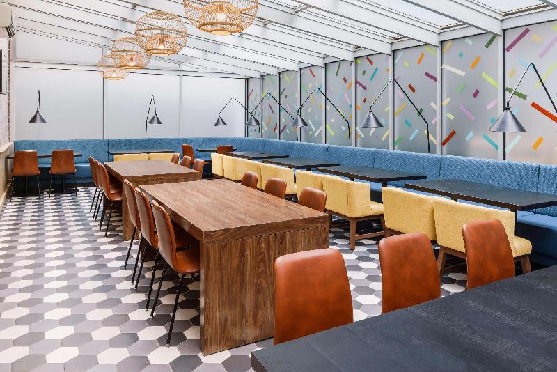 Hampton Inn Manhattan-35th St/Empire State Bldg - Restoran