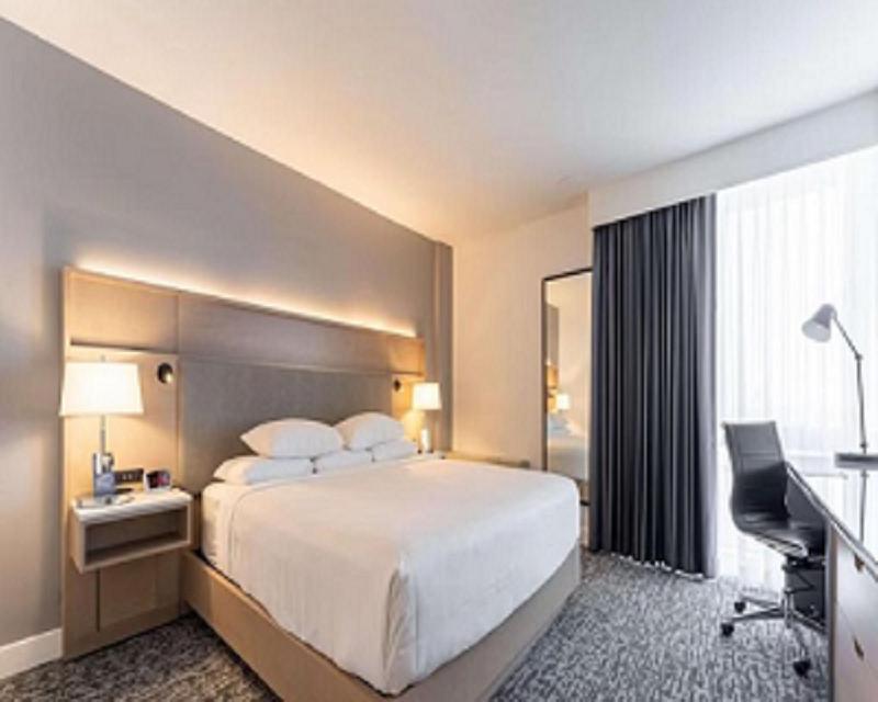 DoubleTree by Hilton New York JFK Airport - Oda