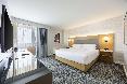 DoubleTree by Hilton New York JFK Airport oda fotoğrafı