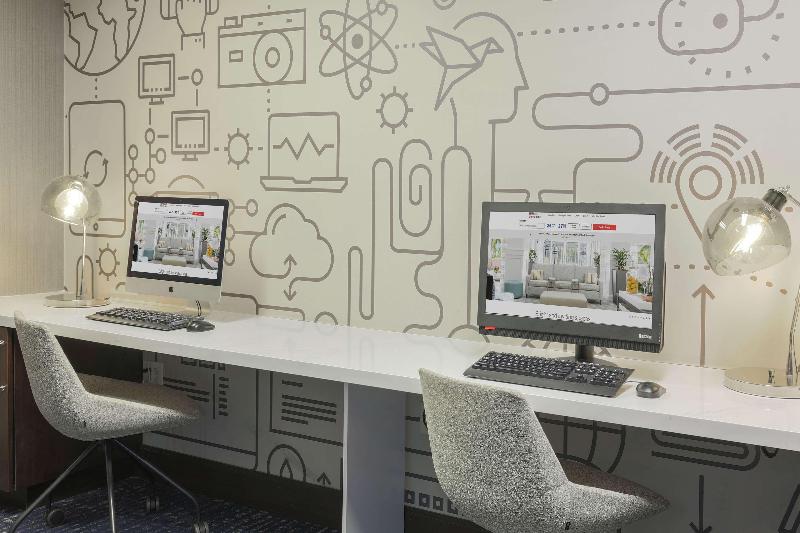 Hilton Garden Inn Melville - Toplantı