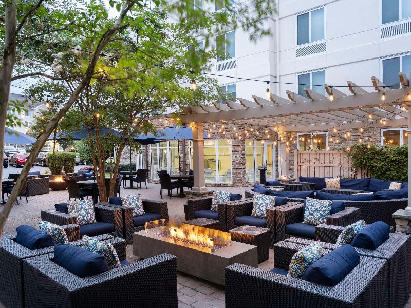 Hilton Garden Inn Melville - Genel