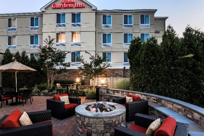 Hilton Garden Inn Melville - Genel