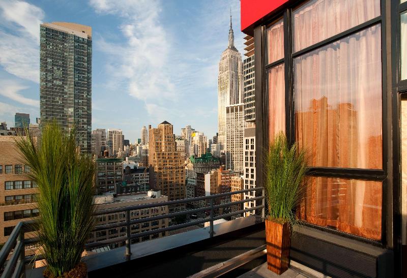 DoubleTree by Hilton Hotel New York City Chelsea - Teras