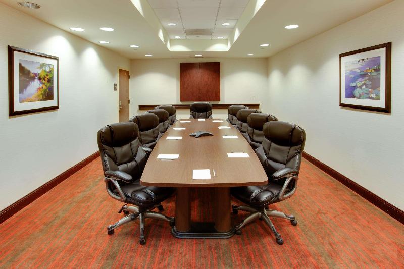 Hampton Inn Garden City Long Island - Toplantı