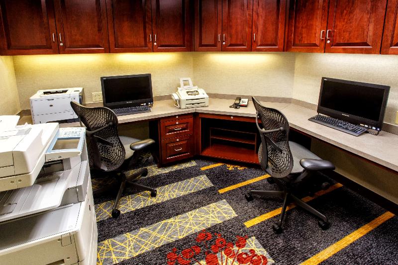Hampton Inn & Suites Staten Island - Toplantı