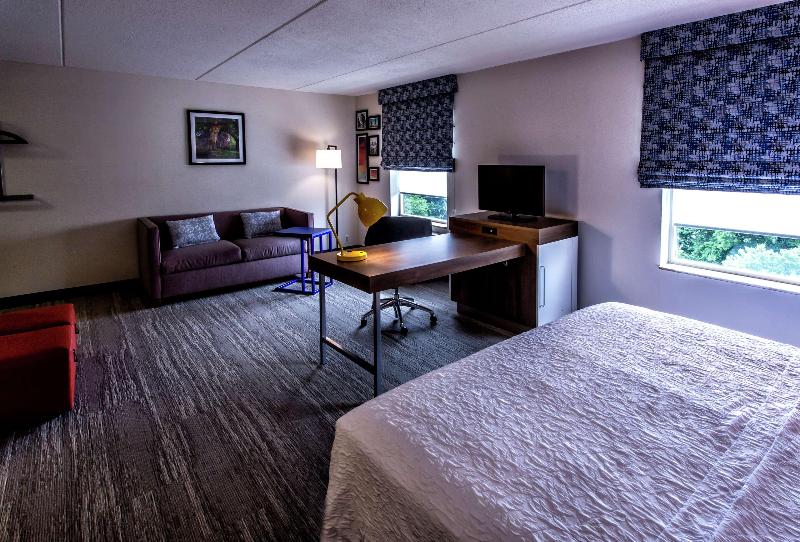Hampton Inn & Suites Staten Island - Oda