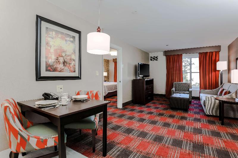 Homewood Suites by Hilton Long Island-Melville - Oda