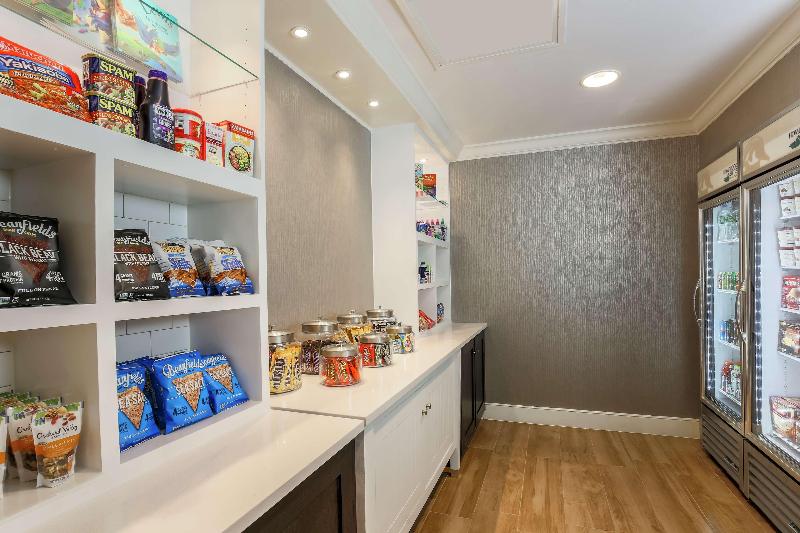 Homewood Suites by Hilton Long Island-Melville - Restoran