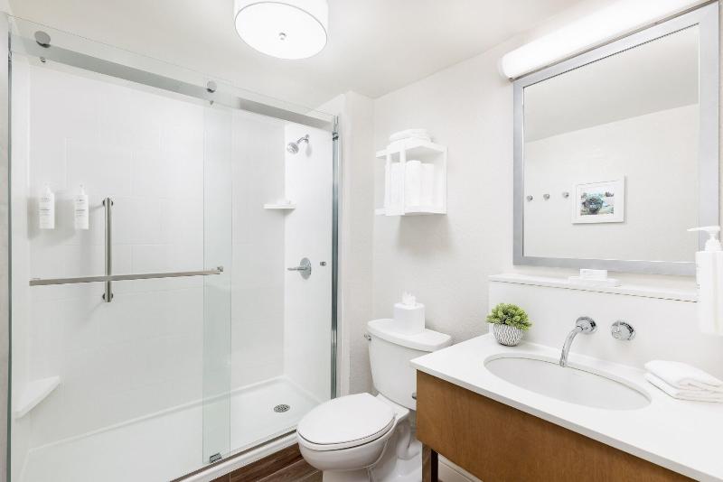 Hampton Inn Long Island/Islandia - Oda