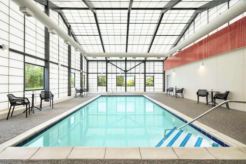 Hampton Inn Long Island/Islandia - Havuz