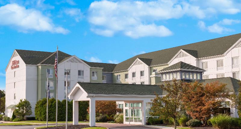 Hilton Garden Inn Islip MacArthur Airport - Genel