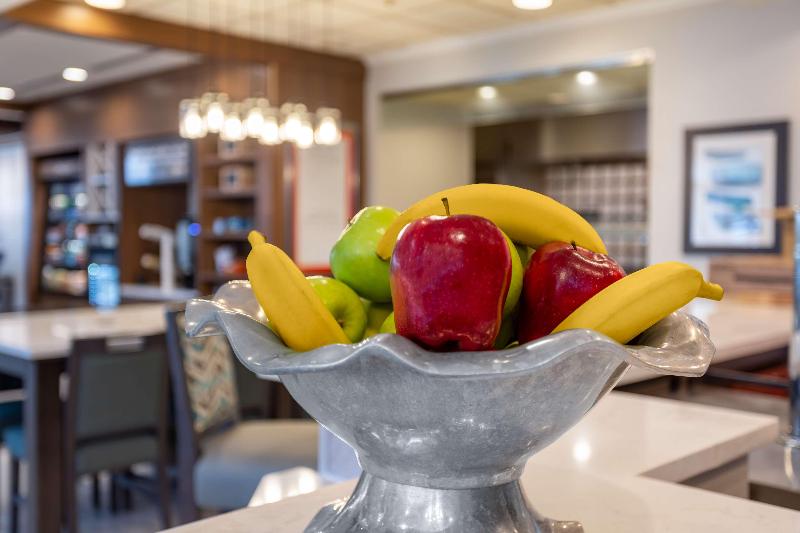 Hilton Garden Inn Islip MacArthur Airport - Restoran