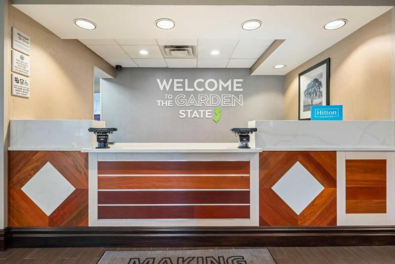 Hampton Inn Ridgefield Park - Lobi