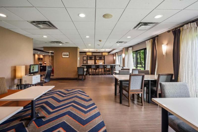 Hampton Inn Ridgefield Park - Restoran