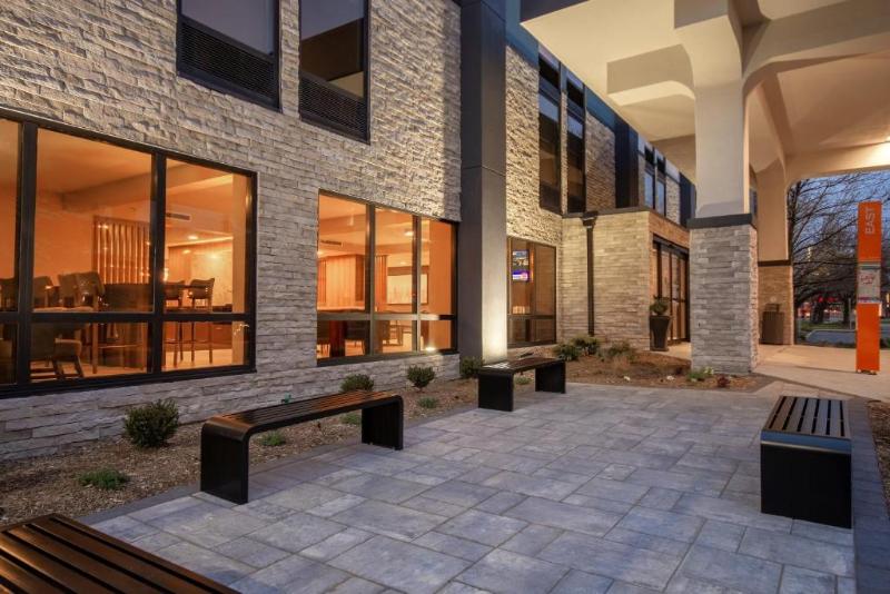 Best Western Plus Meadowlands - Teras