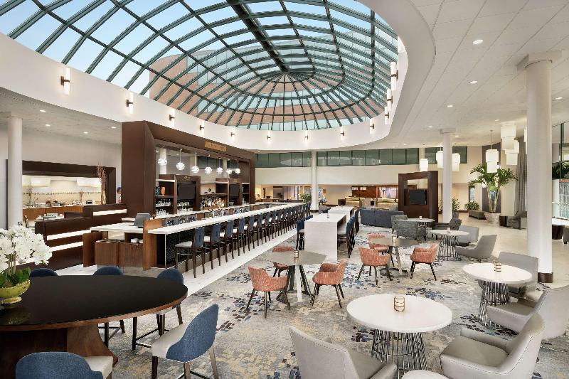 Hilton Long Island/Huntington - Lobi