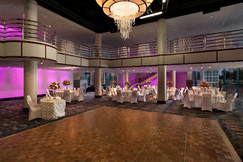 Hilton Long Island/Huntington - Genel