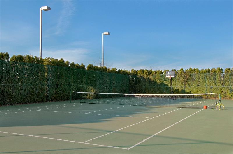 Hilton Long Island/Huntington - Genel