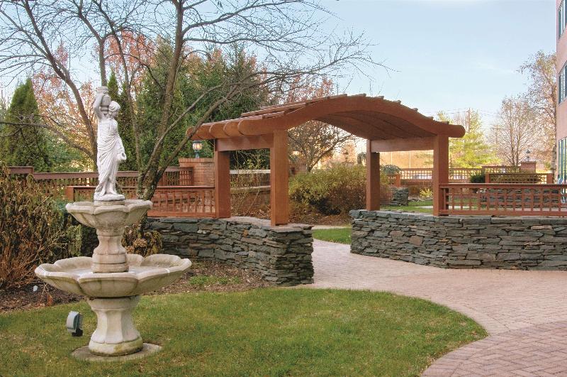 Hilton Long Island/Huntington - Genel