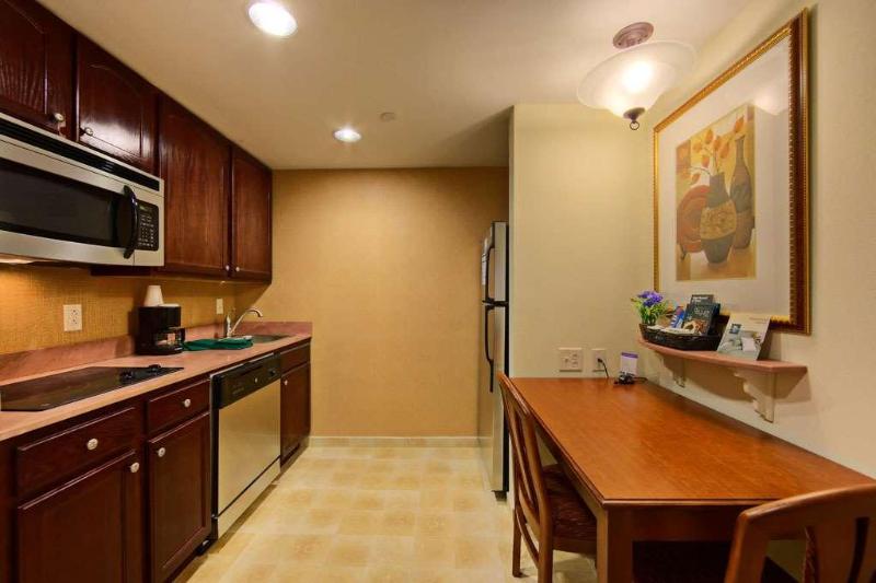Homewood Suites by Hilton East Rutherford - Meadow - Oda