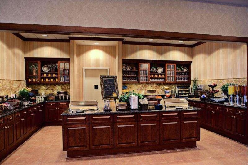 Homewood Suites by Hilton East Rutherford - Meadow - Restoran