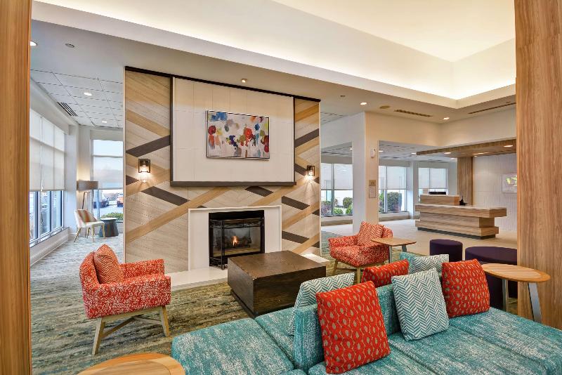 Hilton Garden Inn Ridgefield Park - Lobi