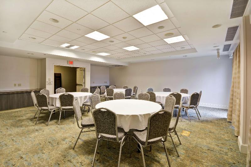 Hilton Garden Inn Ridgefield Park - Toplantı