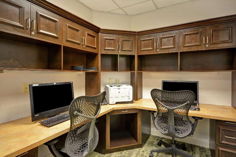 Hilton Garden Inn Ridgefield Park - Toplantı