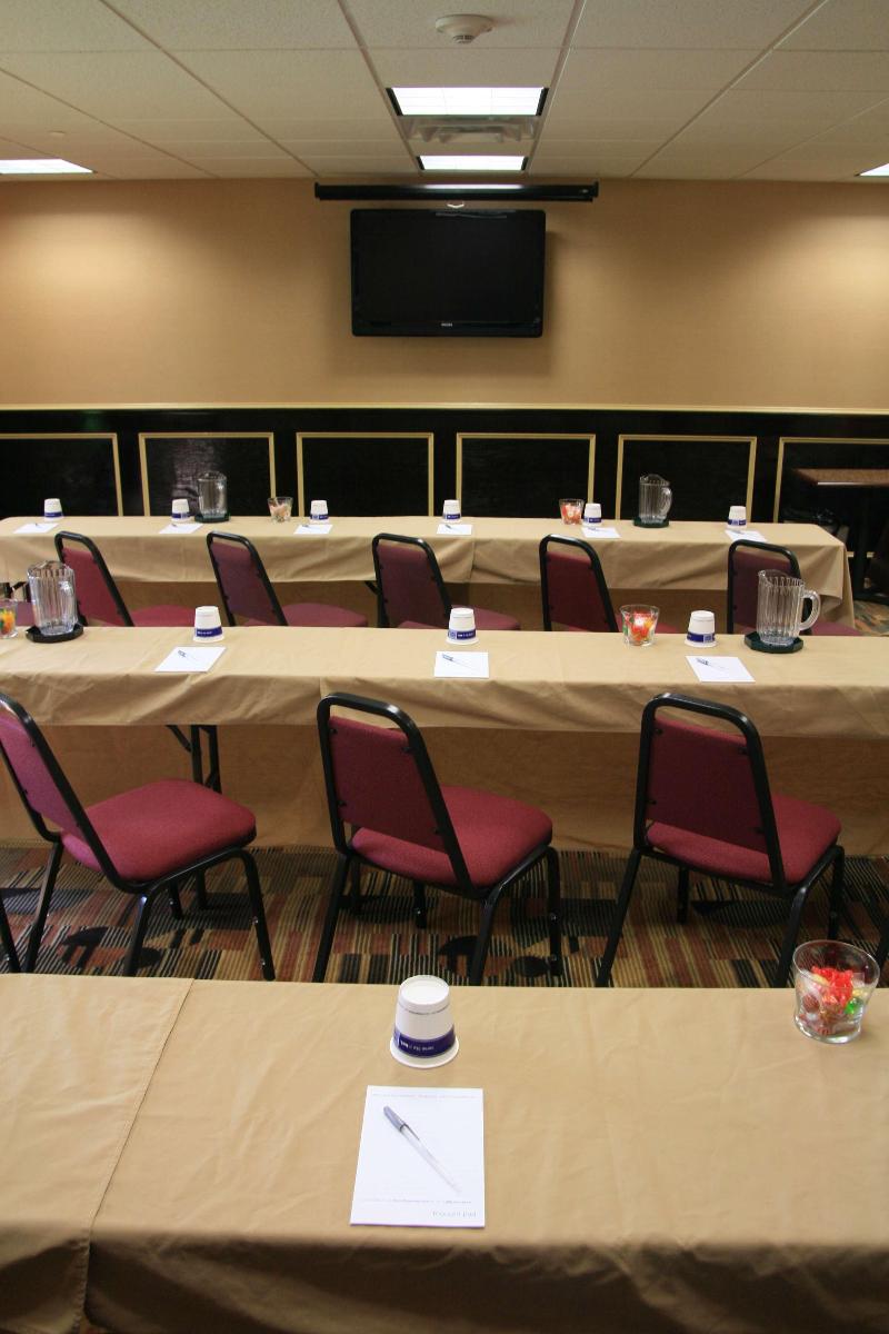 Hampton Inn Long Island/Commack - Toplantı