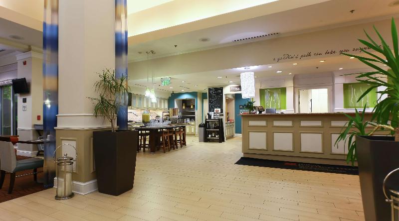 Hilton Garden Inn Secaucus Meadowlands - Lobi
