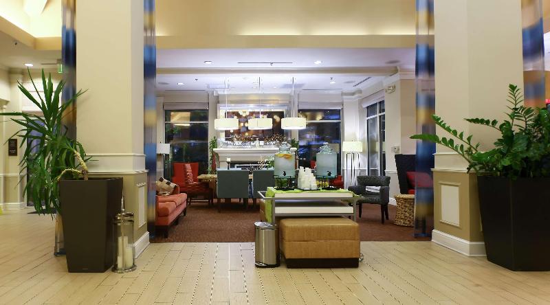 Hilton Garden Inn Secaucus Meadowlands - Lobi