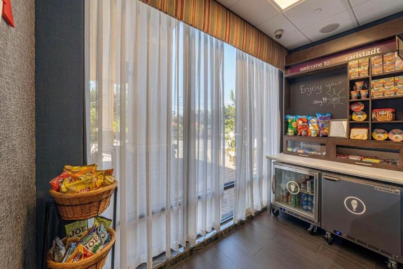Hampton Inn Carlstadt-At The Meadowlands - Restoran