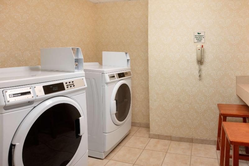 Homewood Suites by Hilton Edgewater-NYC Area - Genel
