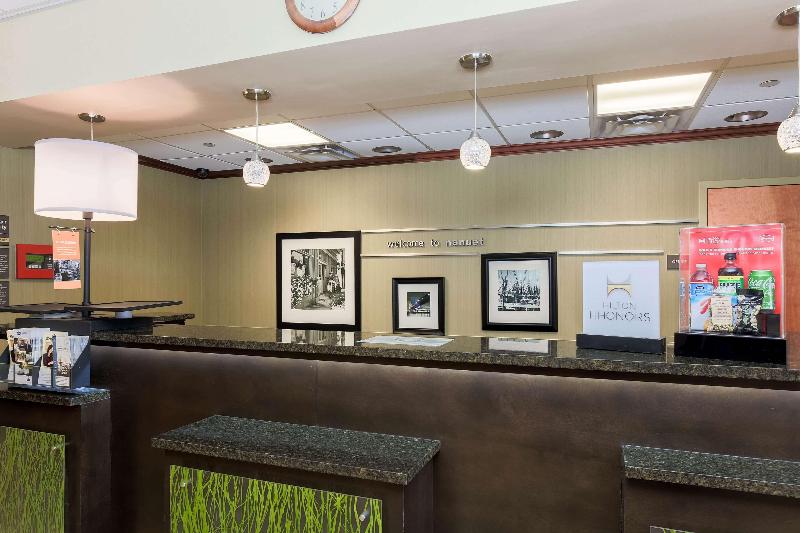 Hampton Inn Nanuet - Lobi