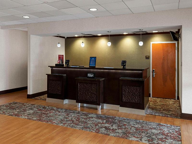 Hampton Inn Nanuet - Lobi