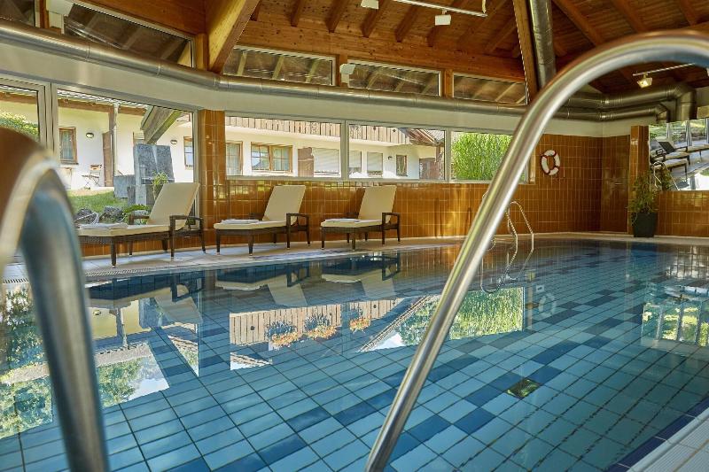 Hyperion H+ Hotel Alpina Garmisch Partenkirchen - Havuz