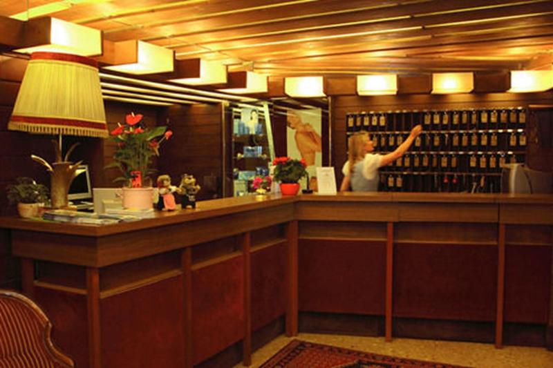 Berger's Sporthotel - Lobi