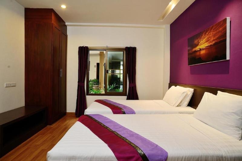 Kamala Beach Front Apartment - Oda