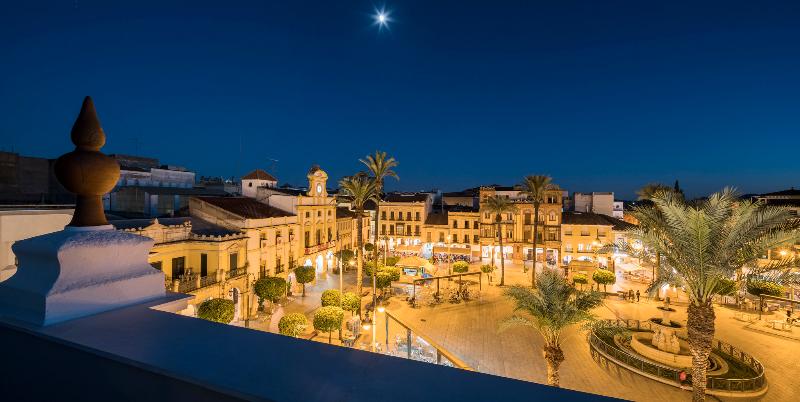 Hotel Ilunion Merida Palace - Genel
