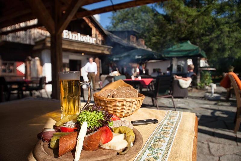 Der Trattlerhof - Genel
