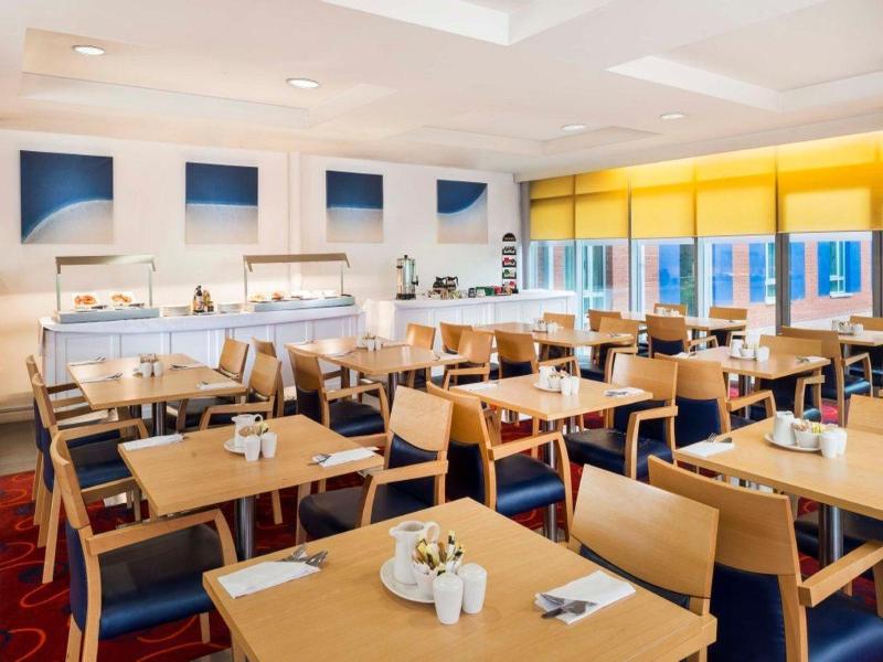Park Inn by Radisson Birmingham Walsall - Restoran