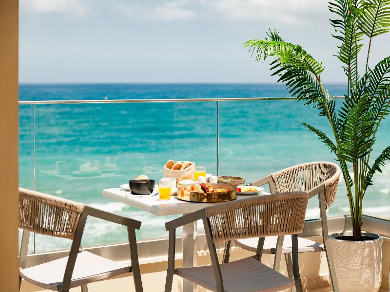 Batis Aero Beachfront Wellbeing Hotel - Genel