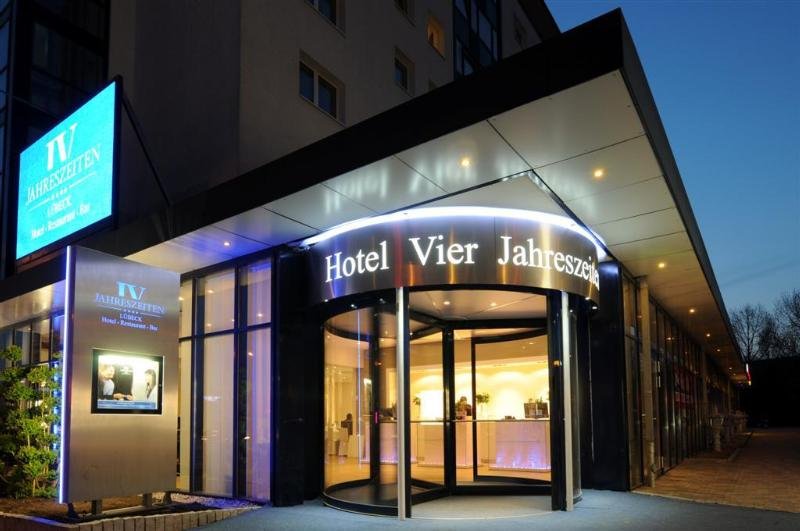 Vier Jahreszeiten Lübeck - Genel