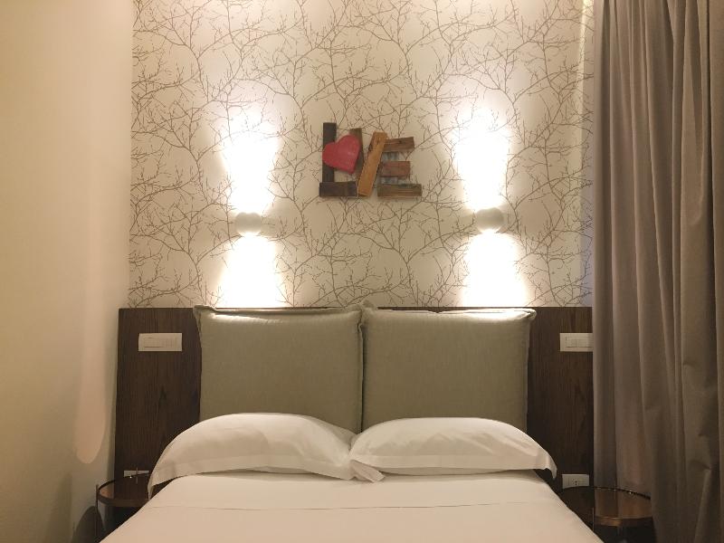 Select Suites & Spa - Oda