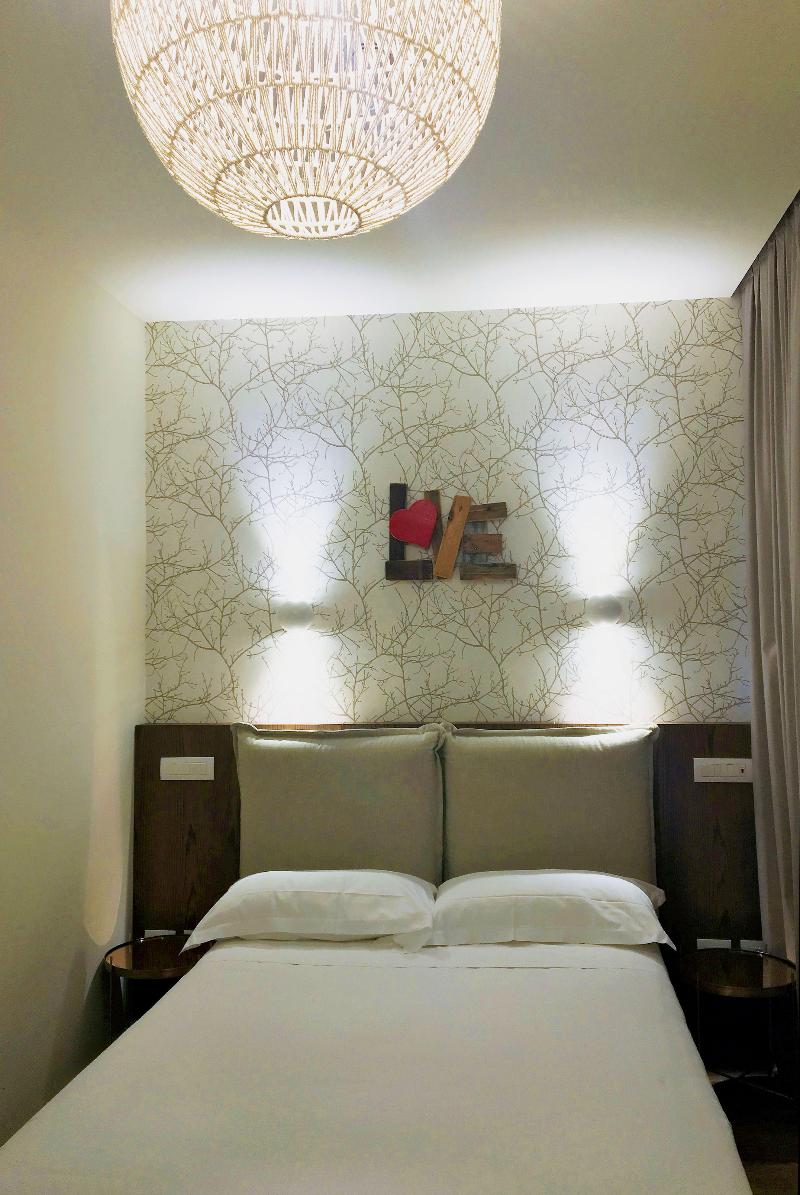 Select Suites & Spa - Oda