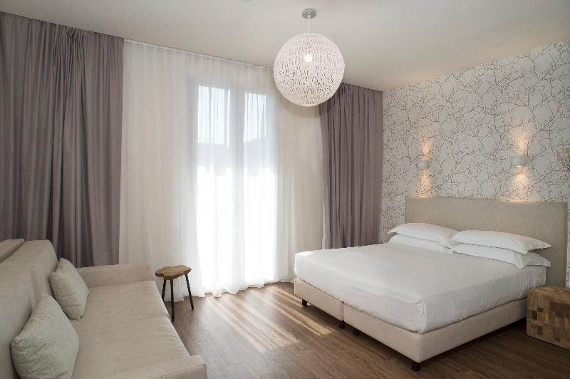 Select Suites & Spa - Oda